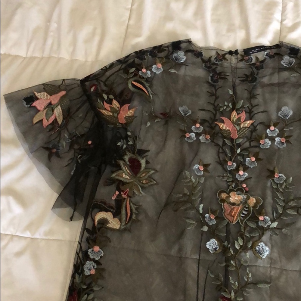 Zara floral embroidered top
